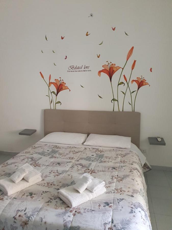 Bed and Breakfast Le Tre Orchidee Salerno Exterior foto