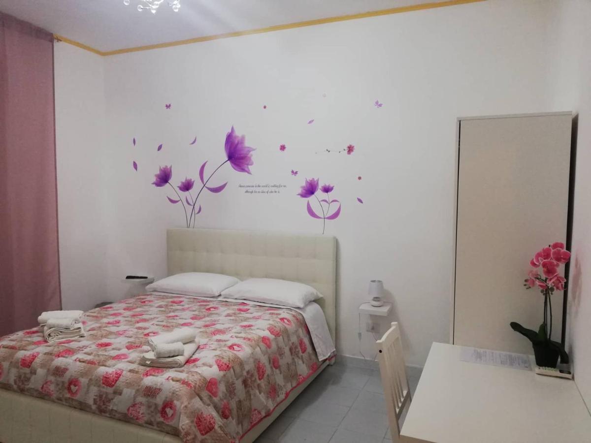Bed and Breakfast Le Tre Orchidee Salerno Exterior foto